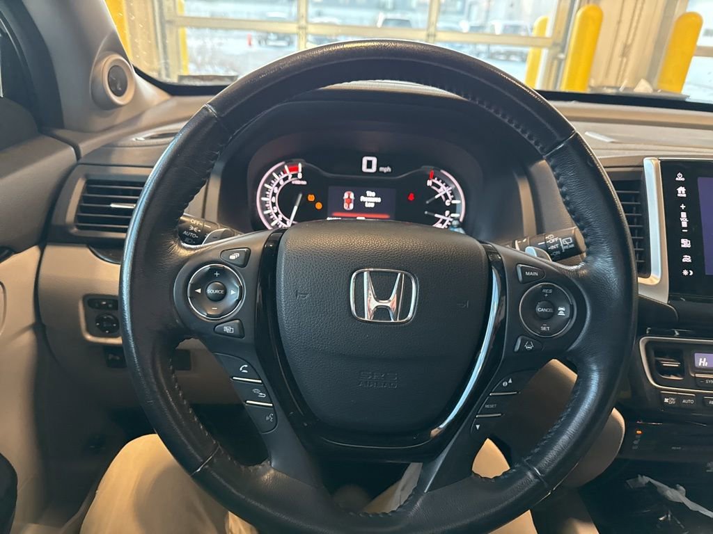 Used 2018 Honda Pilot Touring image 13