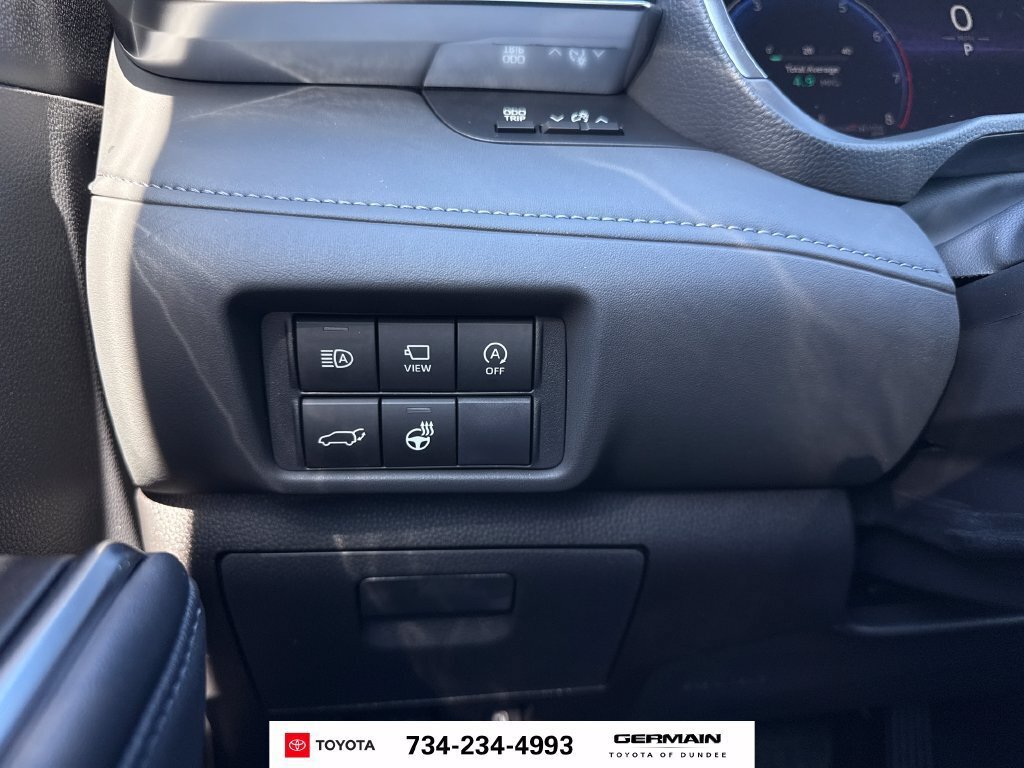 New 2026 Toyota Highlander Platinum AWD/4WD image 27
