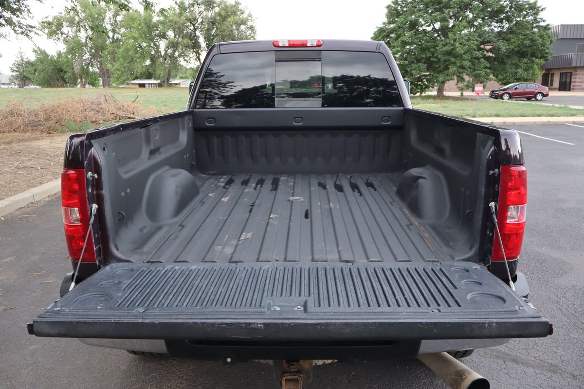 Used 2008 Chevrolet Silverado 2500 LTZ w/ Safety Package AWD/4WD image 14