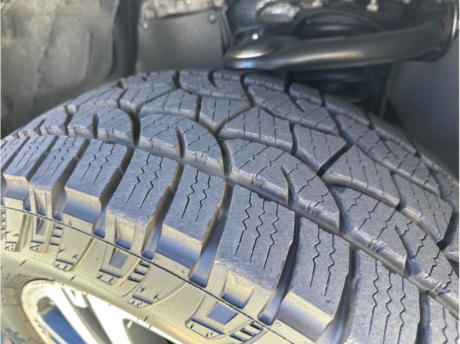 Used 2019 Toyota Tundra SR5 AWD/4WD image 12