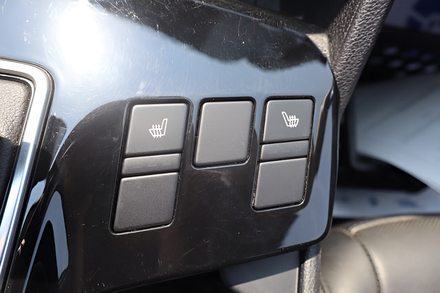 Used 2025 Kia Sportage EX w/ Premium Package FWD image 35