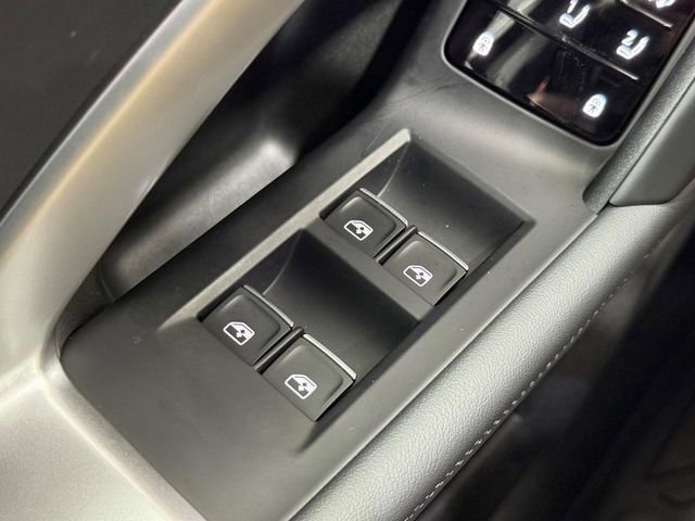 Used 2025 Audi Q5 Premium Plus image 17