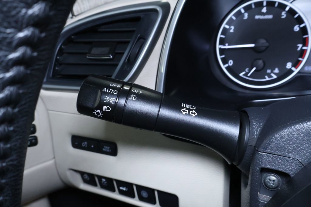 Used 2023 Nissan Murano SL w/ SL Moonroof Package image 24