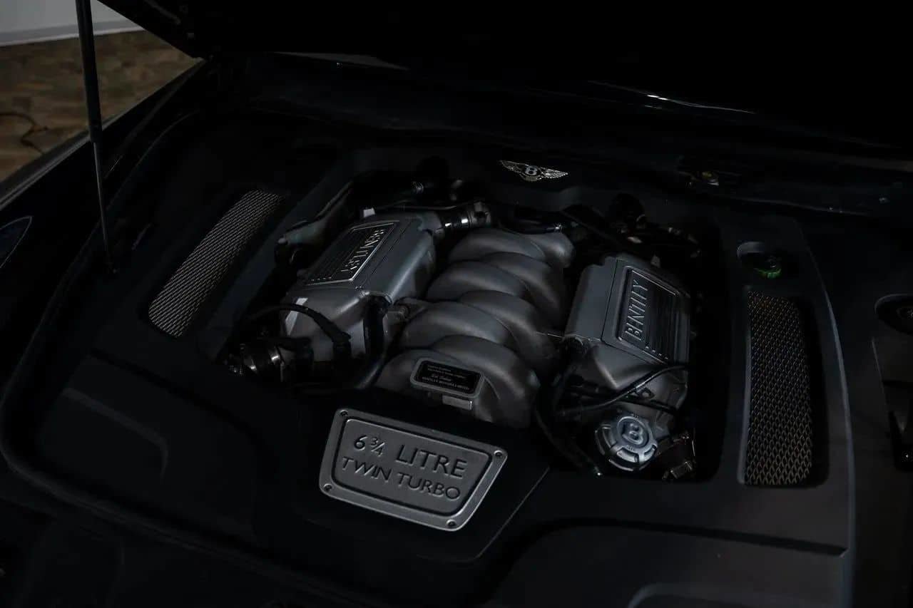 Used 2011 Bentley Mulsanne RWD image 1