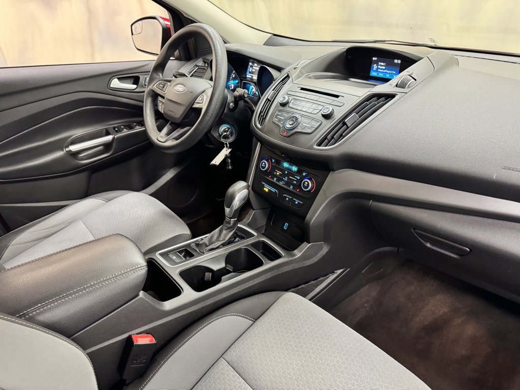 Used 2018 Ford Escape SE image 24