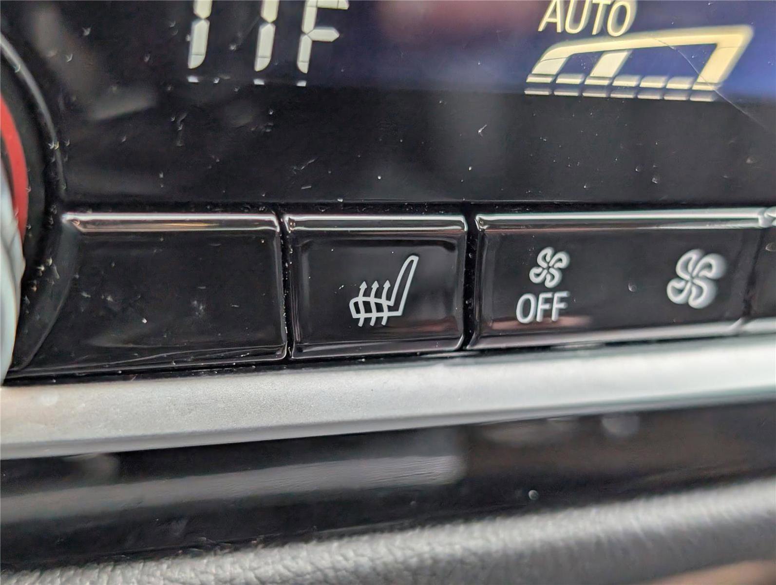 Used 2022 BMW 530i xDrive w/ Premium Package image 28