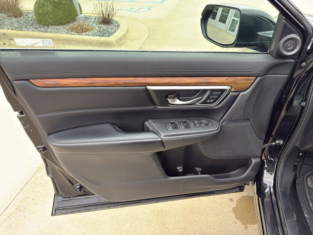 Used 2018 Honda CR-V Touring image 13