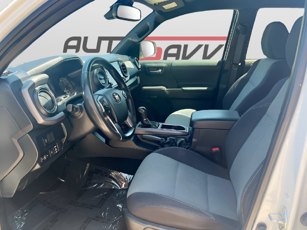 Used 2022 Toyota Tacoma TRD Sport AWD/4WD image 21