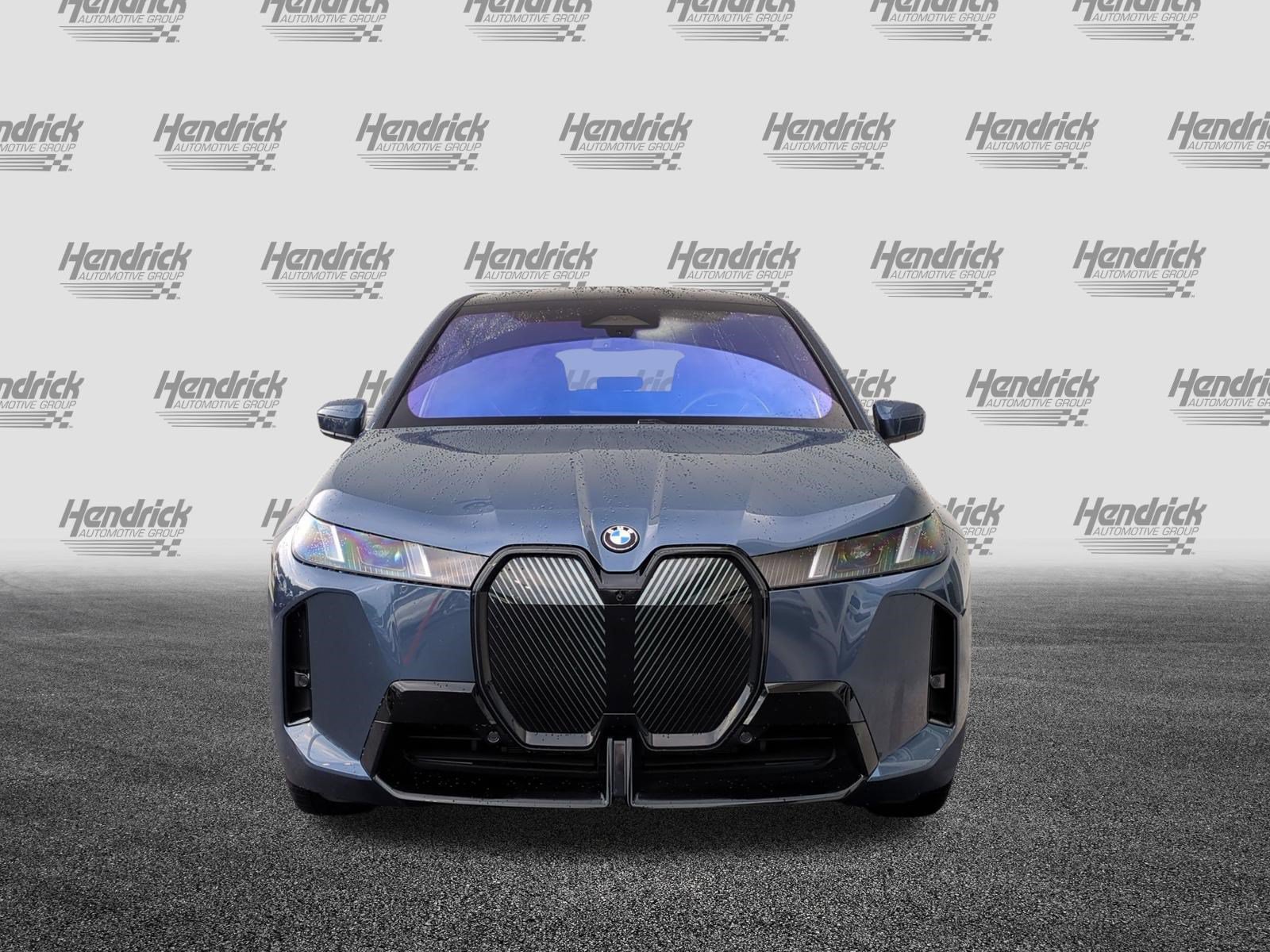 Certified 2026 BMW iX xDrive60 w/ M Sport Package AWD/4WD image 3