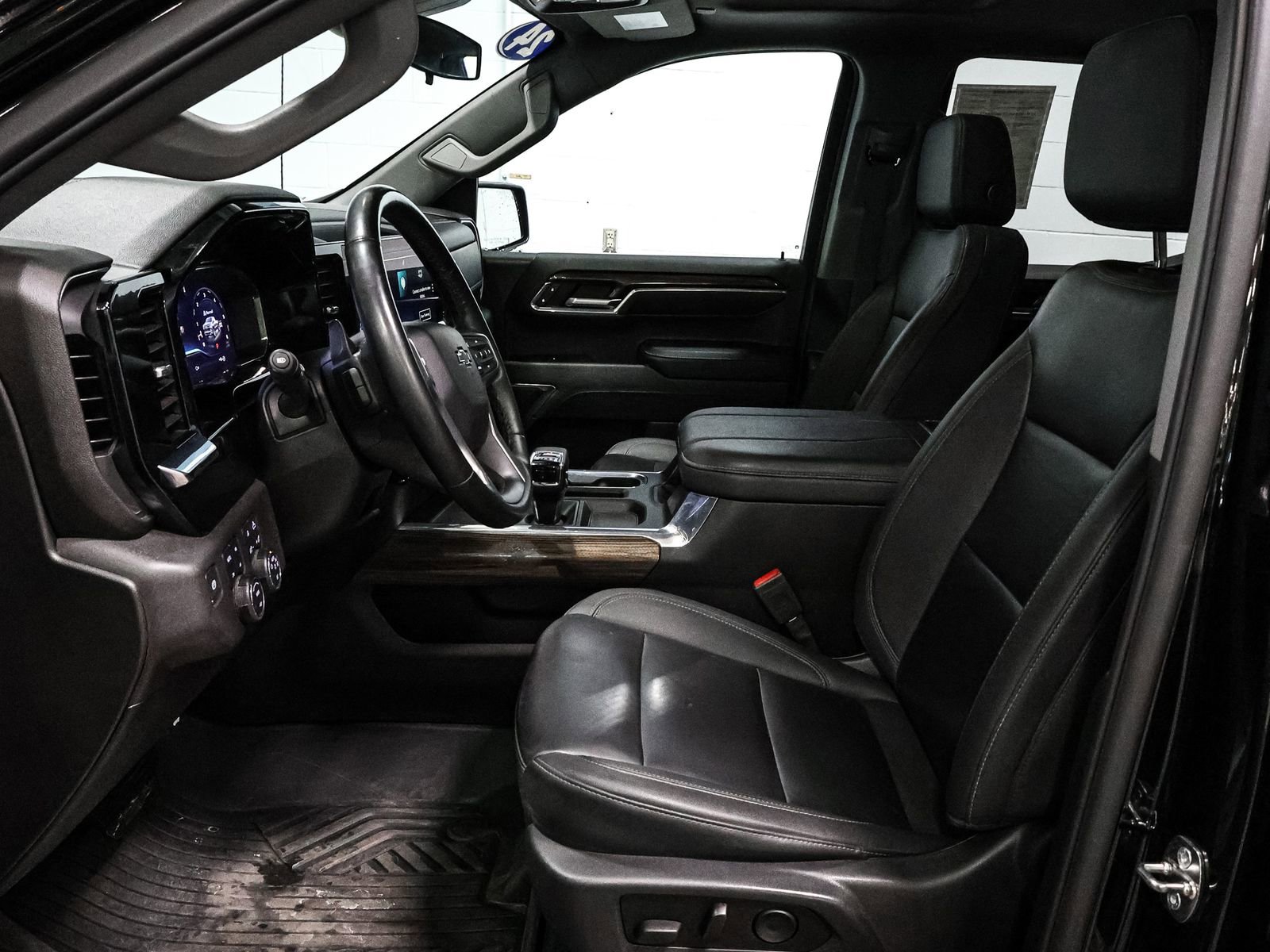 Certified 2024 Chevrolet Silverado 1500 RST w/ Convenience Package II image 22