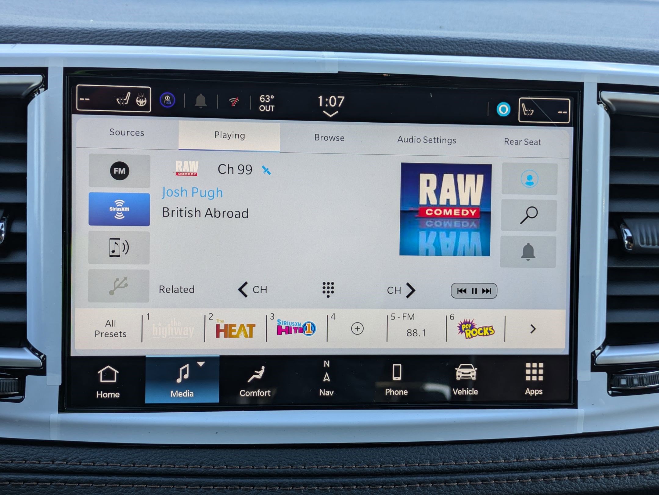 New 2026 Chrysler Pacifica Pinnacle image 12