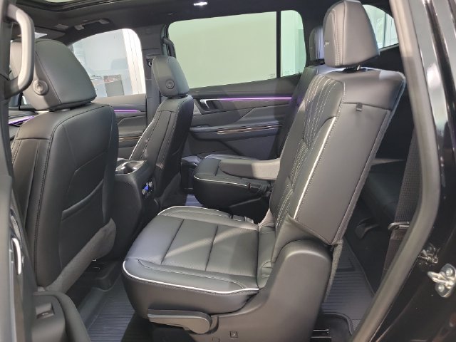 New 2026 Buick Enclave Avenir w/ Super Cruise Package FWD image 12