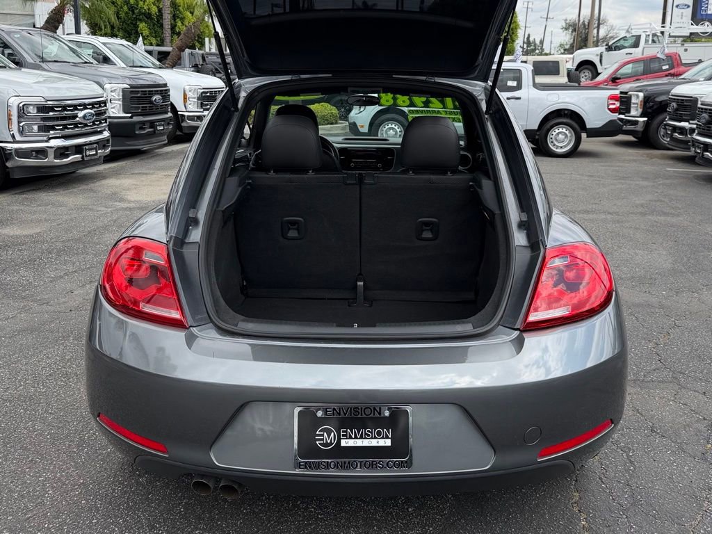 Used 2013 Volkswagen Beetle 2.5 image 11