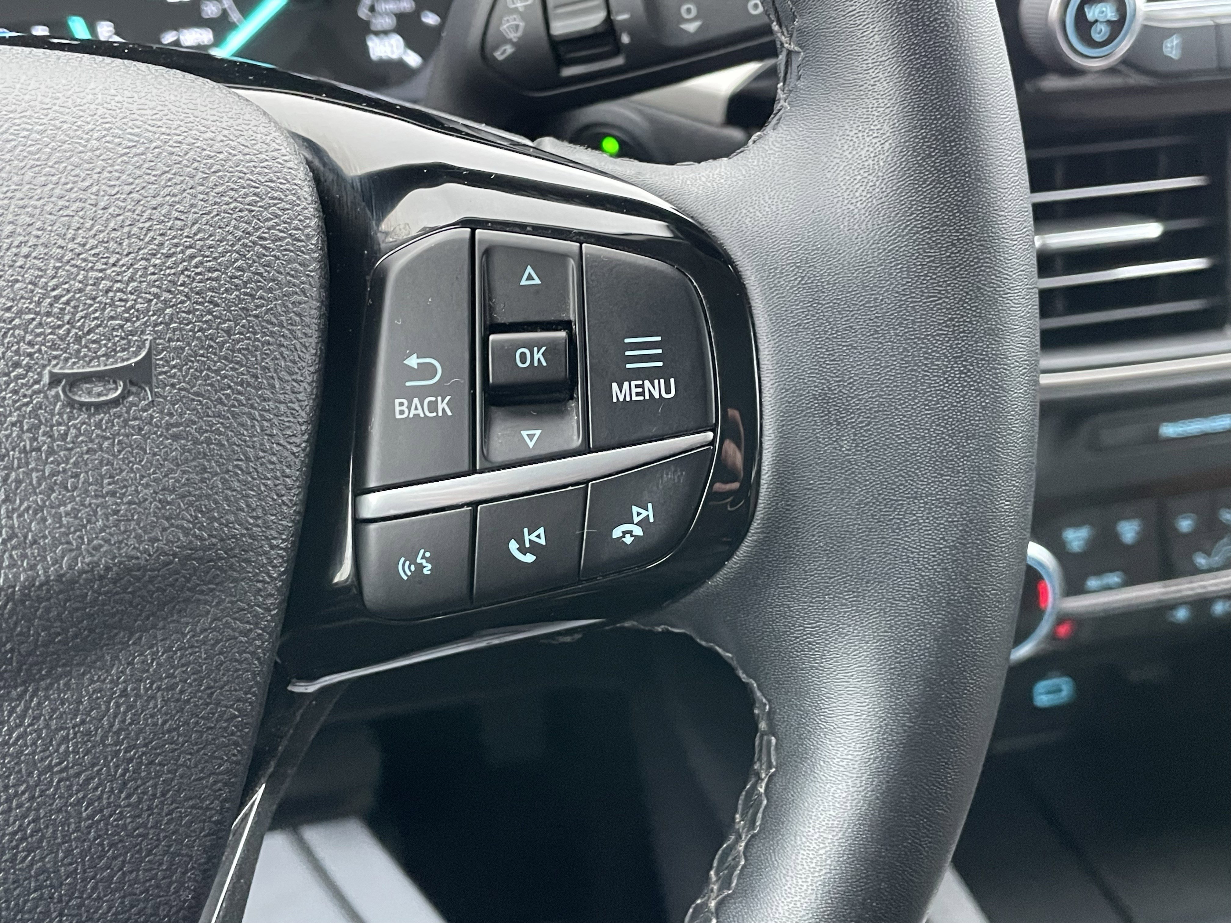 Used 2022 Ford Escape SE w/ Convenience Package image 19