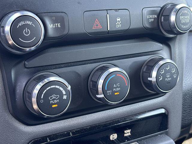 Certified 2024 RAM 2500 Big Horn AWD/4WD image 25