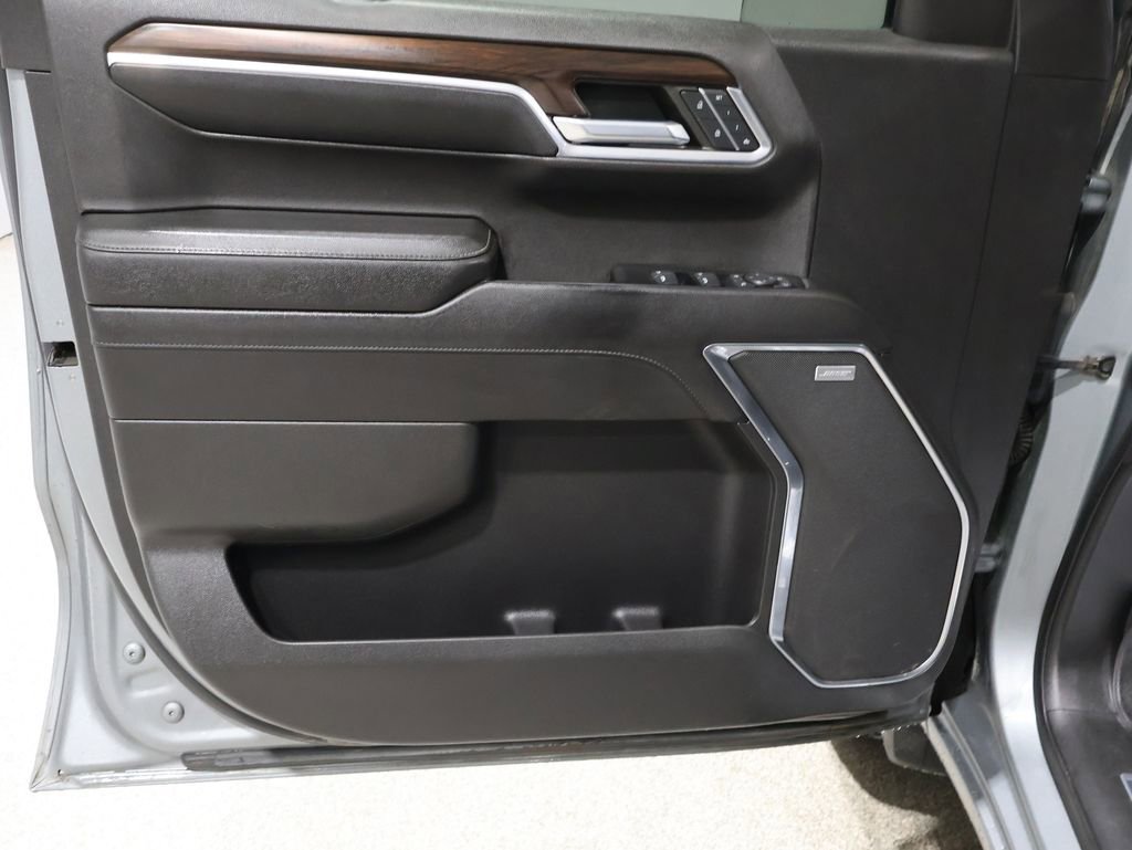 Used 2023 GMC Sierra 1500 SLT w/ SLT Convenience Package image 23