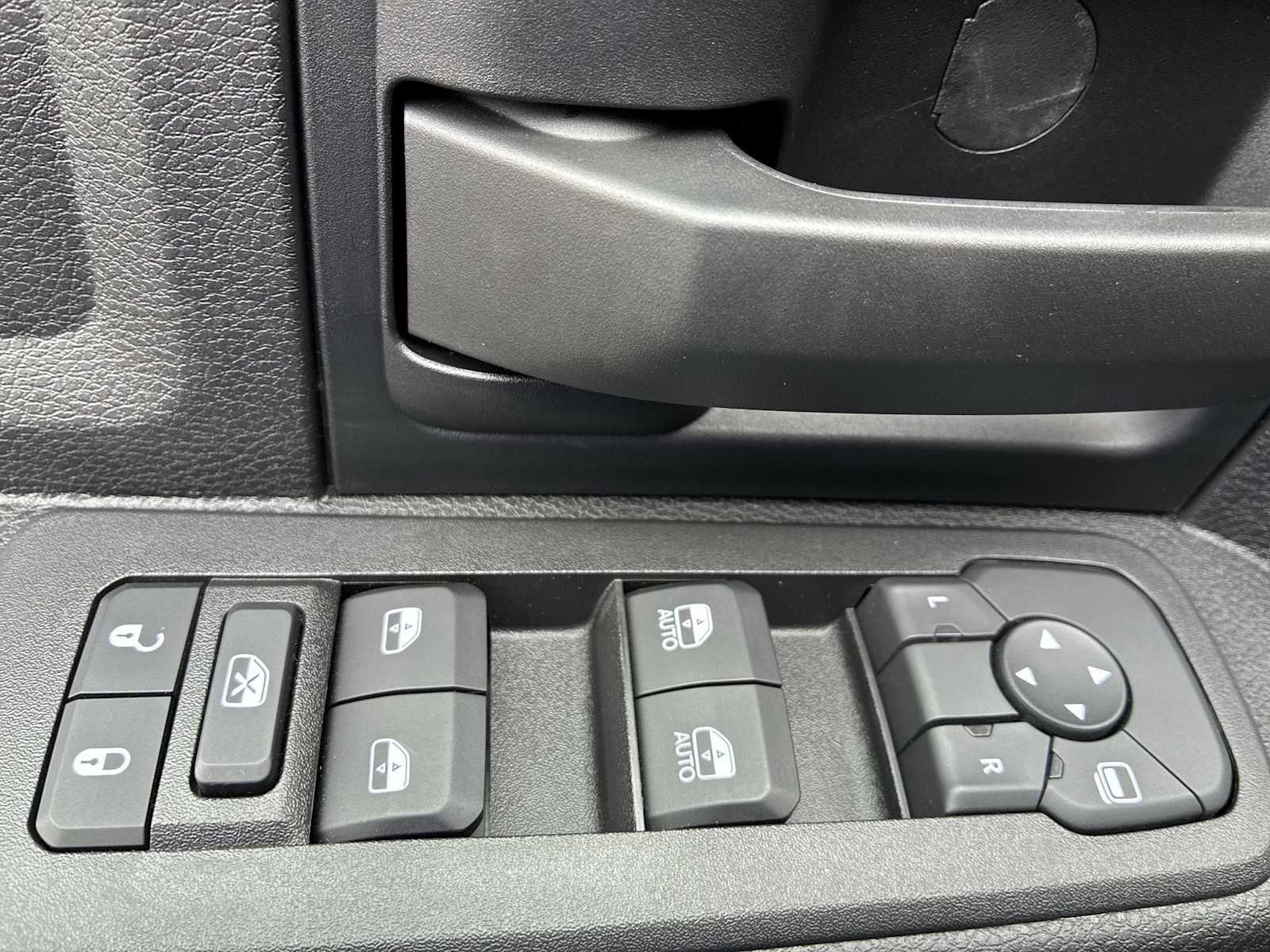 New 2026 RAM 3500 Tradesman AWD/4WD image 15