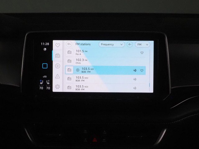 Used 2024 Volkswagen Atlas SE w/ Technology Package image 24