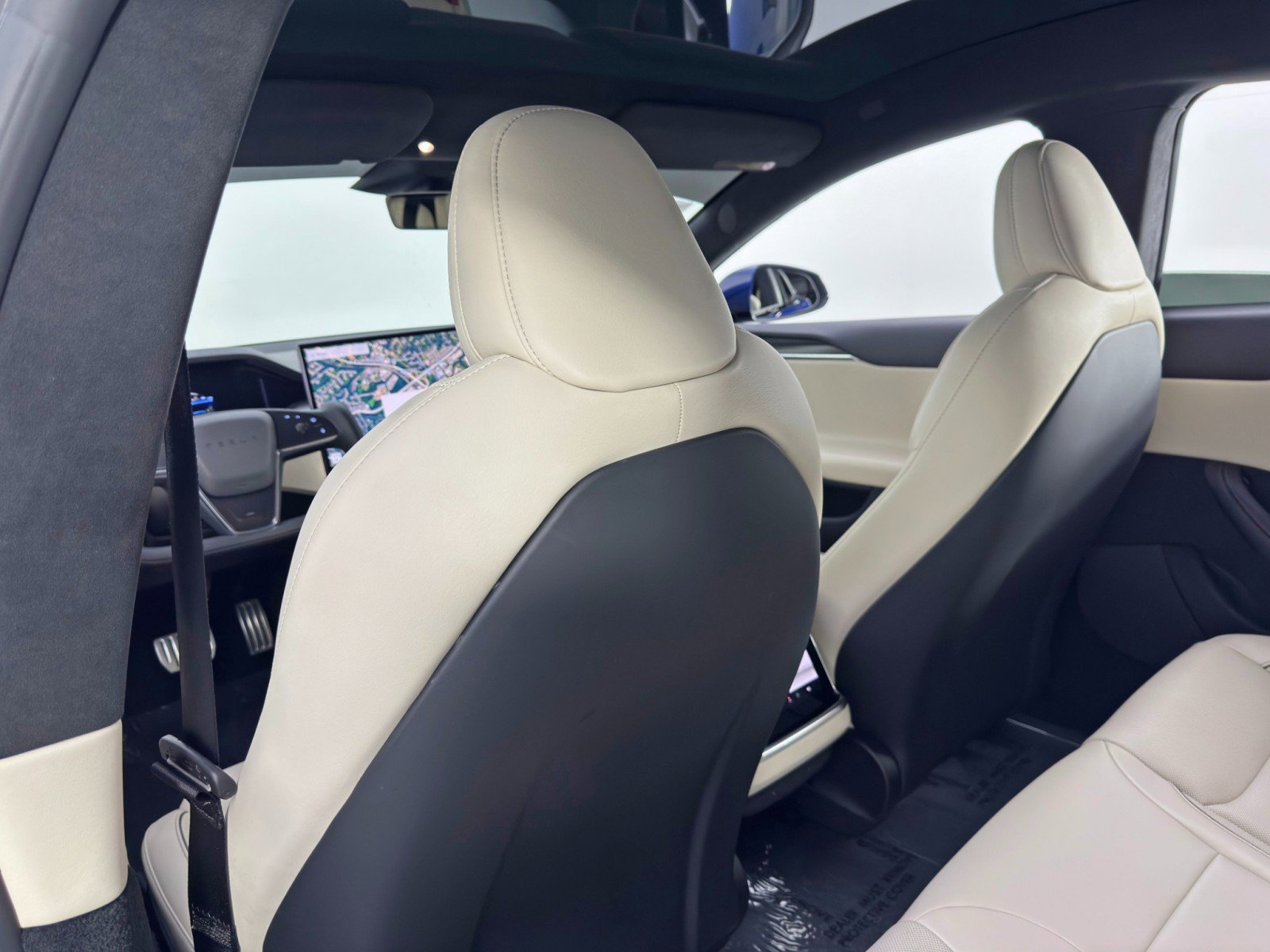 Used 2022 Tesla Model S Plaid image 39