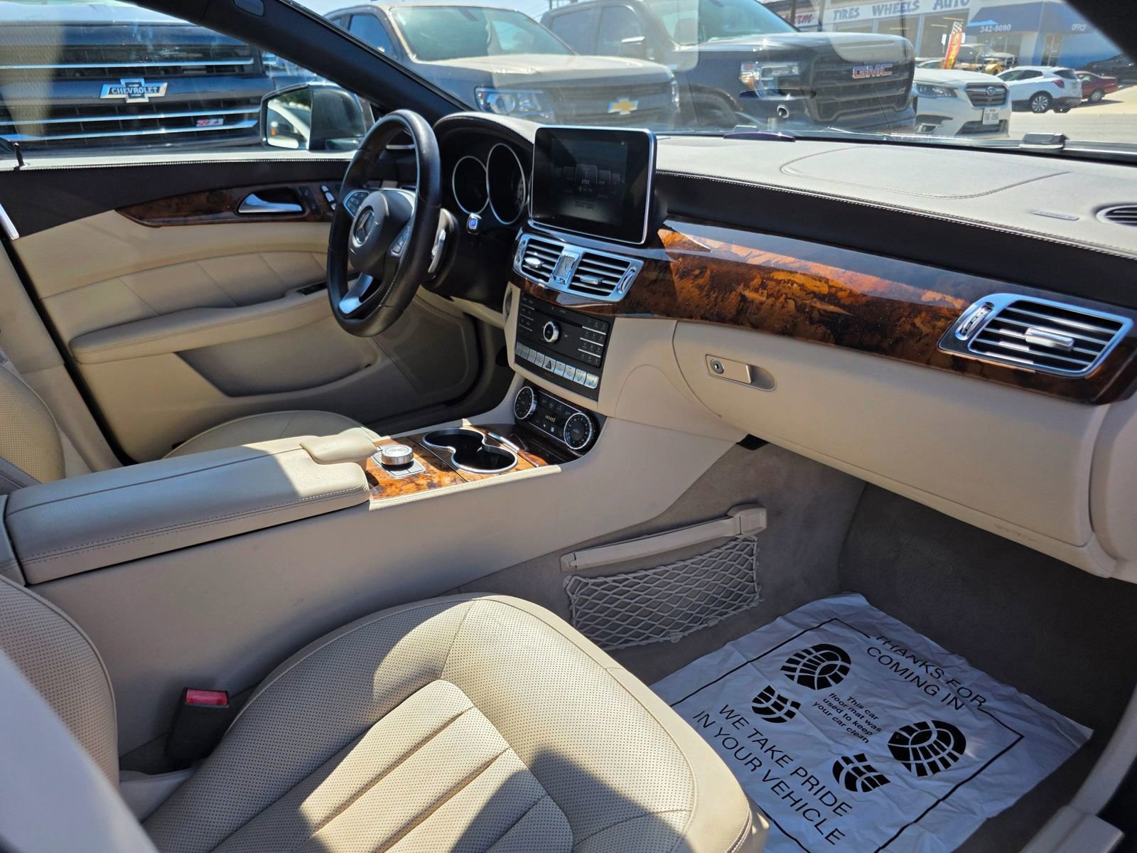 Used 2015 Mercedes-Benz CLS 400 w/ Premium 2 Package image 11