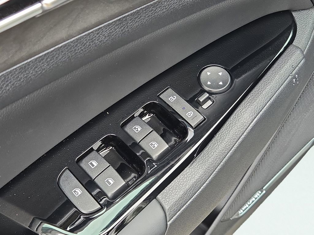 Used 2025 Kia Sportage X-Pro Prestige image 17