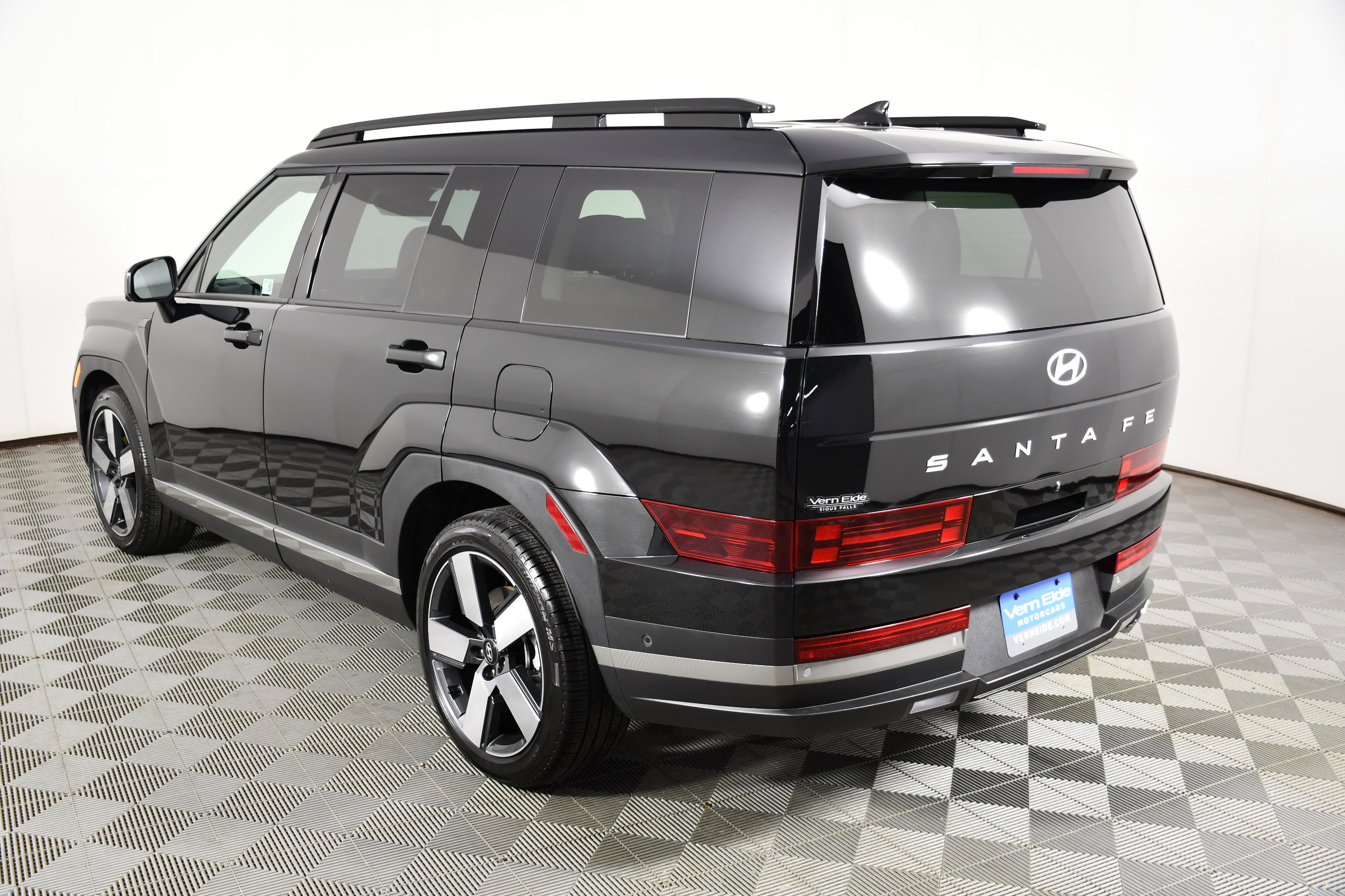 Used 2024 Hyundai Santa Fe Limited image 7