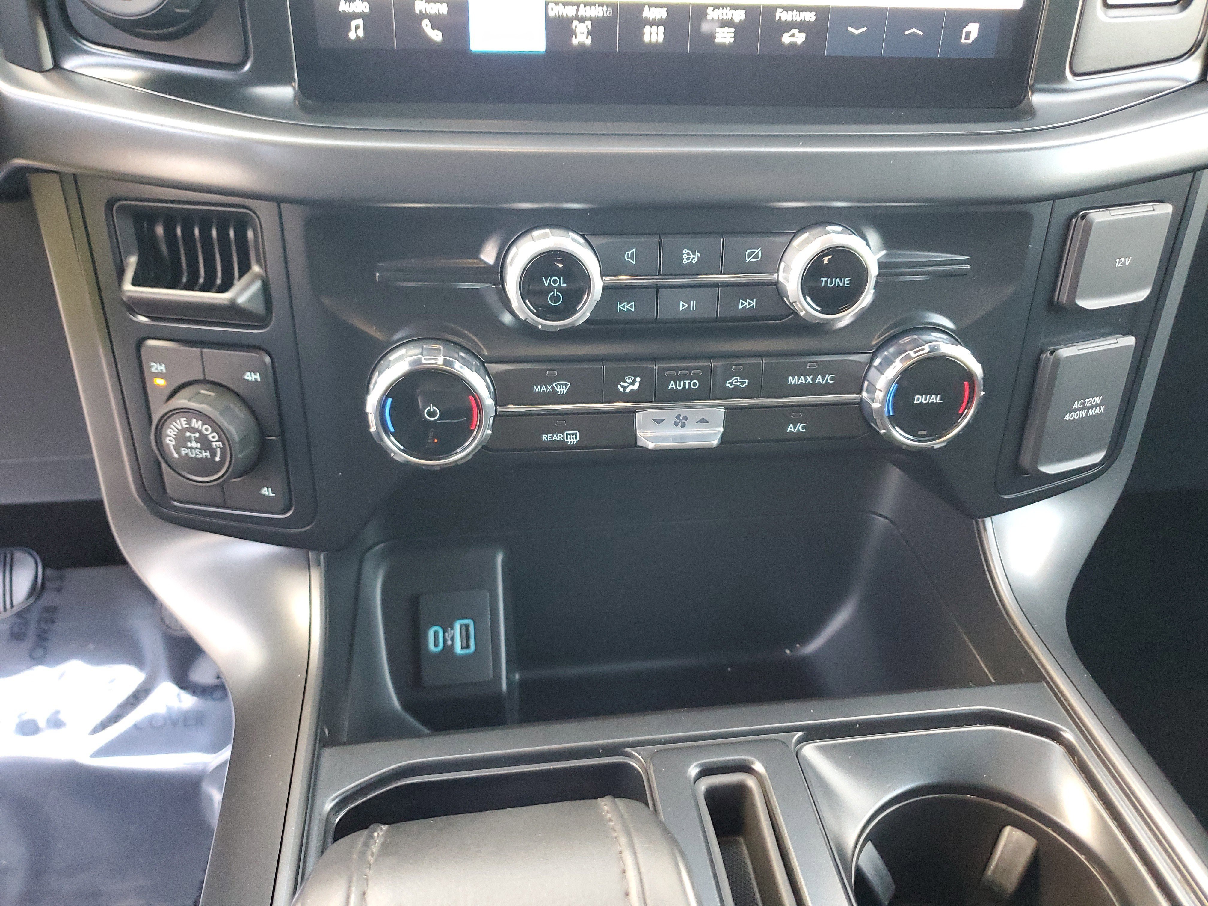 Used 2024 Ford F150 XLT w/ XLT Black Appearance Package image 17