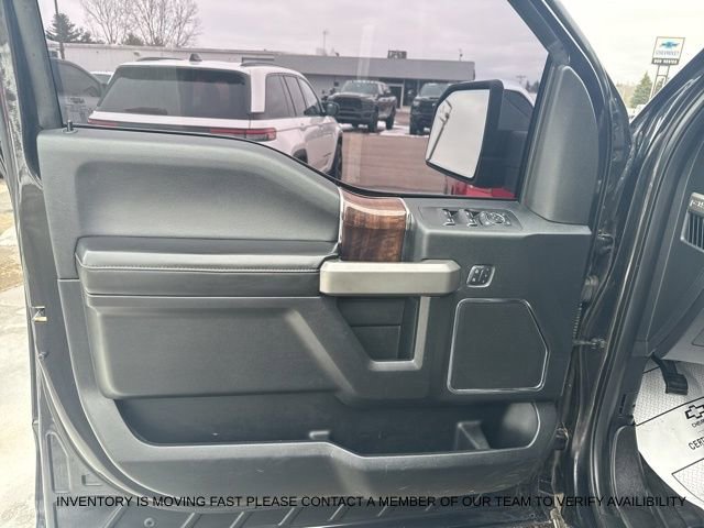 Used 2015 Ford F150 Platinum w/ Trailer Tow Package image 9