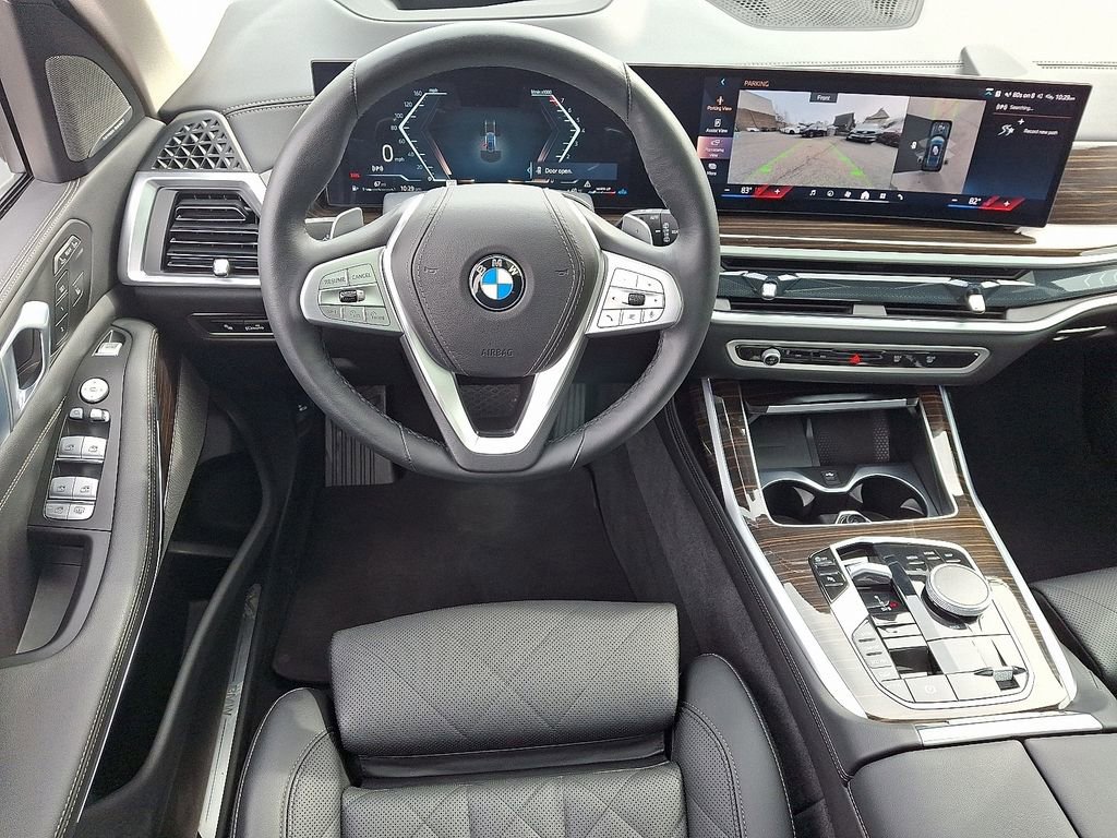 Used 2025 BMW X7 xDrive40i image 12