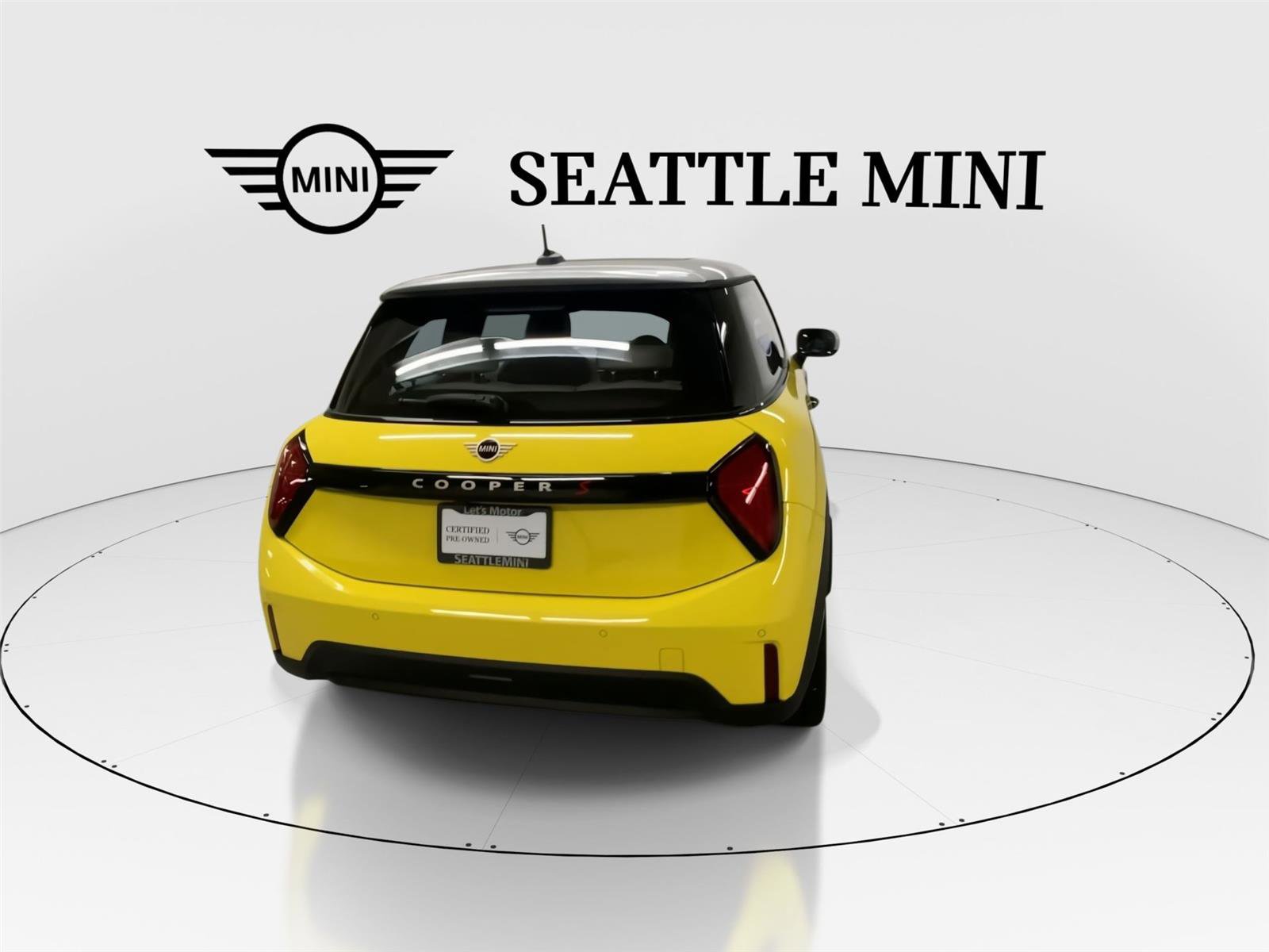 Certified 2025 MINI Cooper S image 10