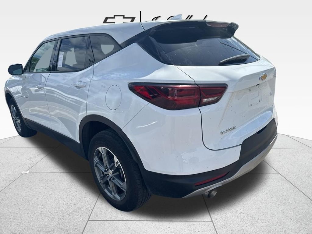 Used 2024 Chevrolet Blazer LT image 4