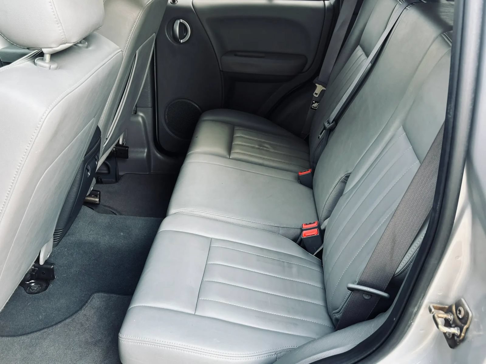 Used 2007 Jeep Liberty Limited AWD/4WD image 23