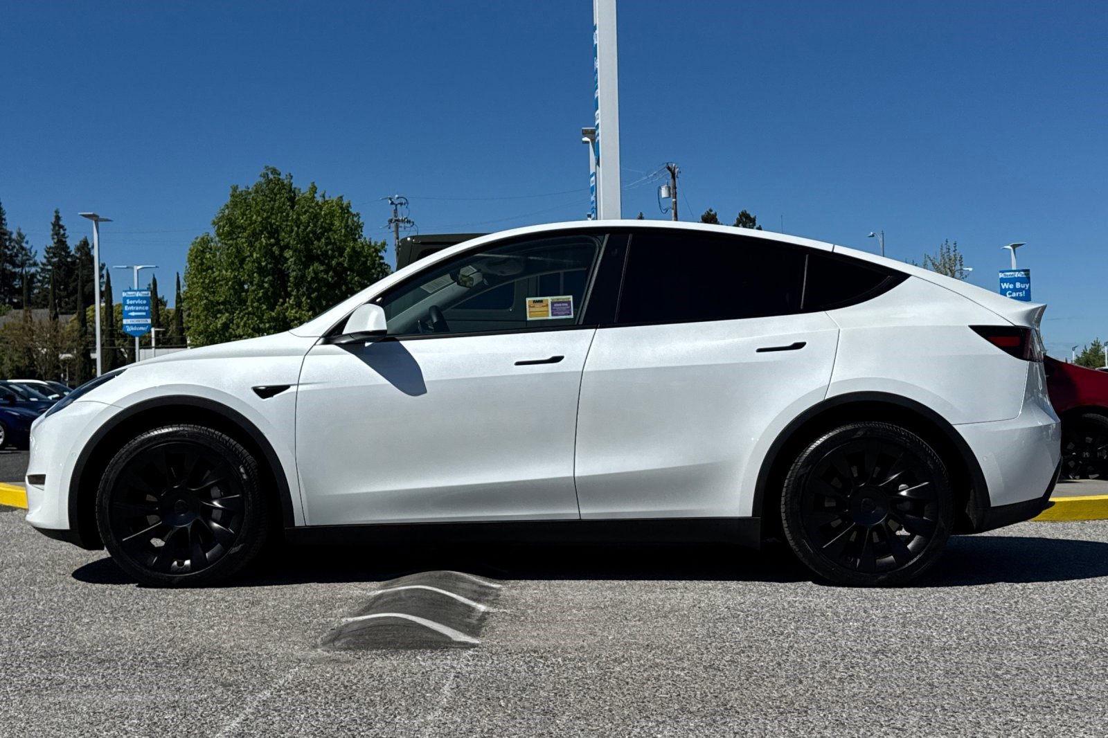 Used 2020 Tesla Model Y Long Range image 2
