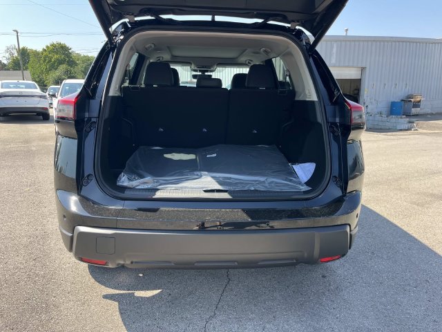 New 2026 Nissan Rogue Dark Armor AWD/4WD image 12