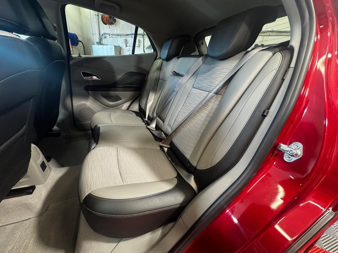 Used 2016 Buick Encore FWD image 12