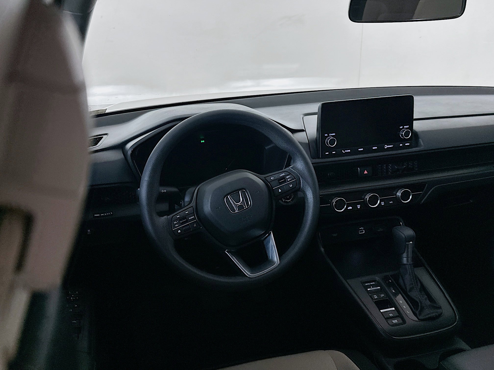 Used 2025 Honda CR-V LX image 18