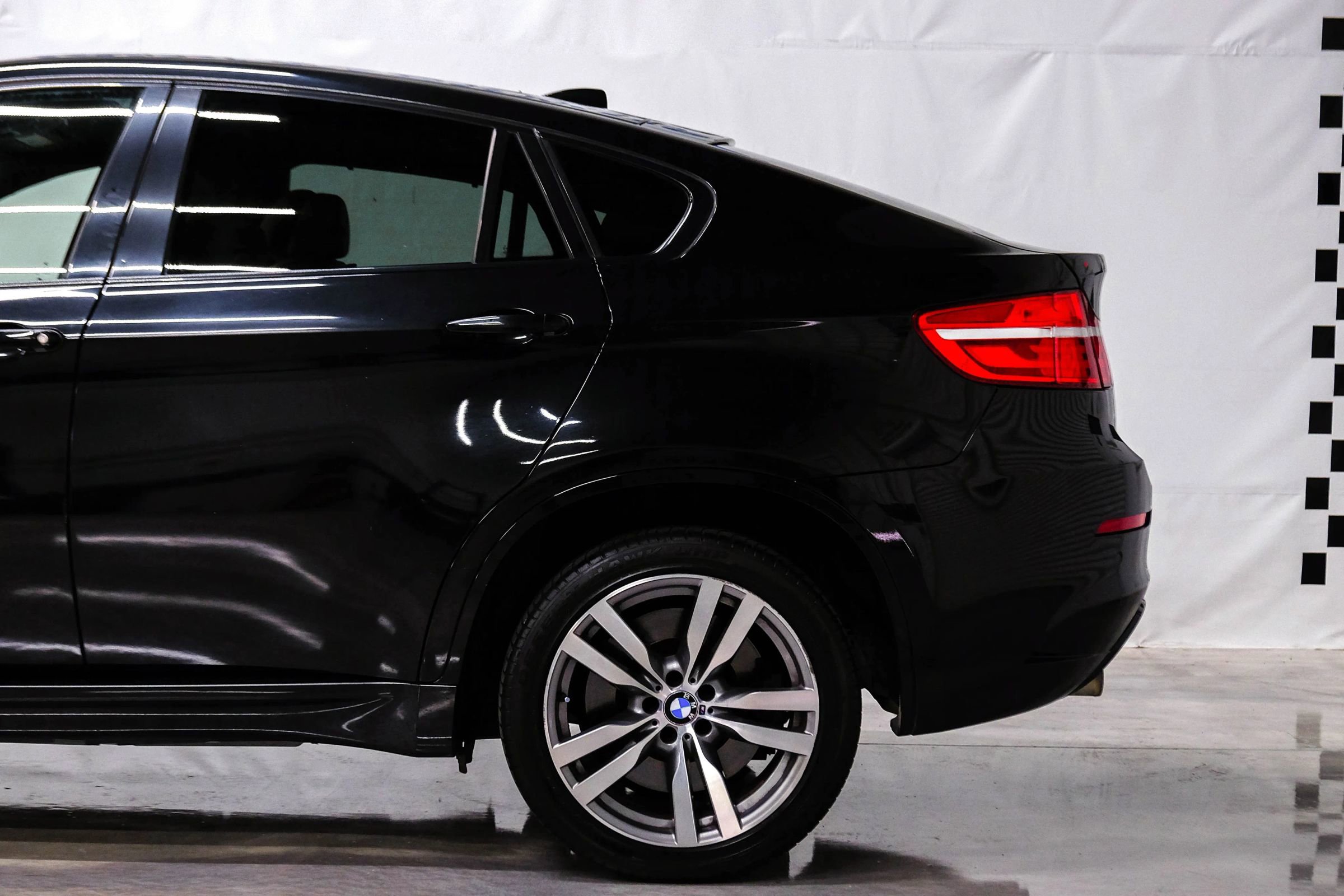 Used 2014 BMW X6 M AWD/4WD image 13