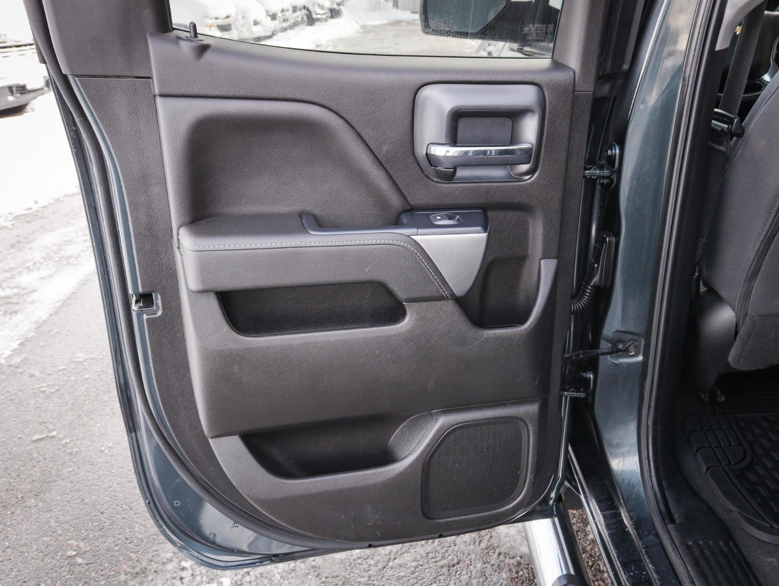 Used 2019 Chevrolet Silverado 1500 LT image 30