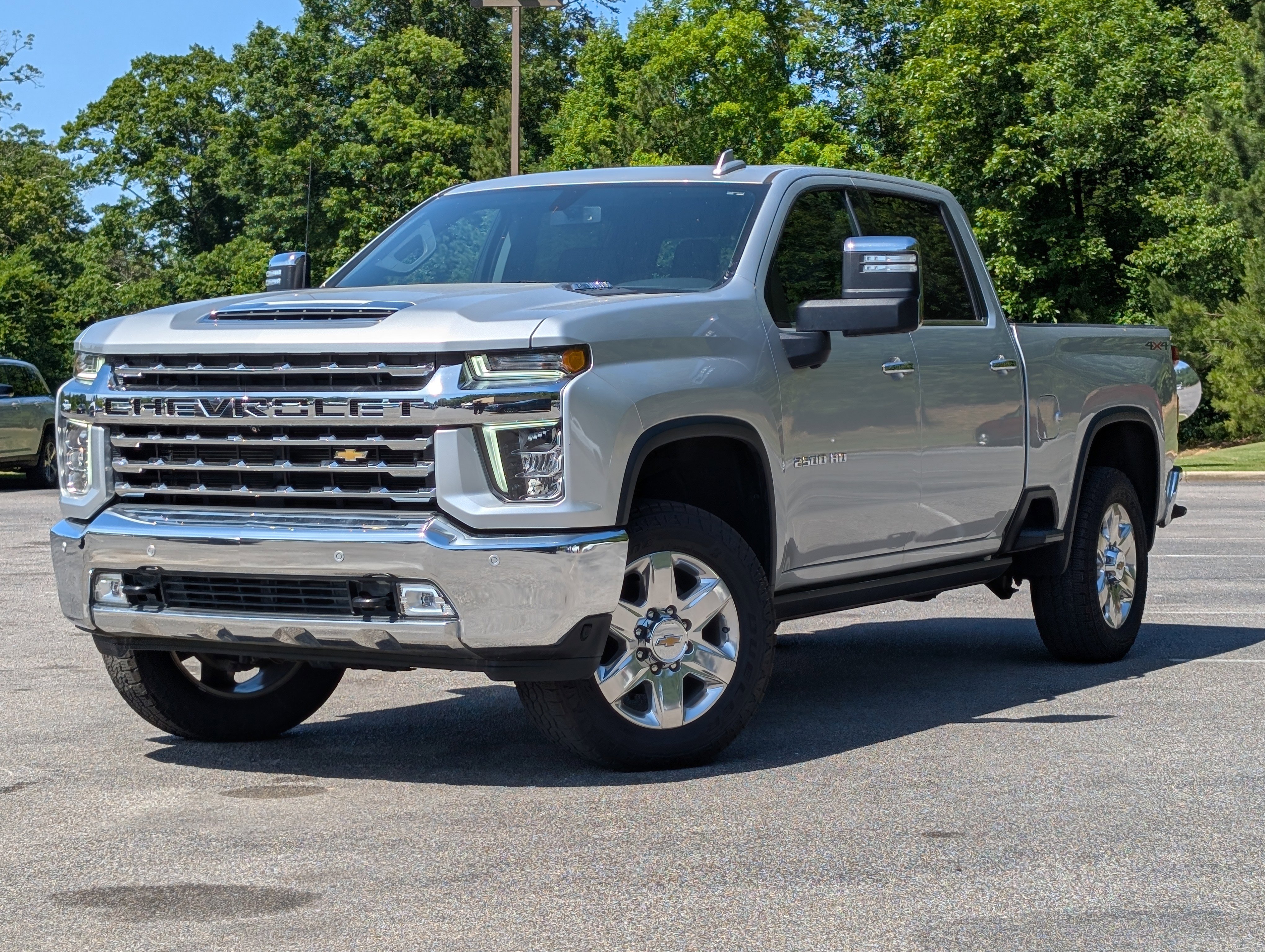 Used 2023 Chevrolet Silverado 2500 LTZ w/ LTZ Convenience Package AWD/4WD image 4