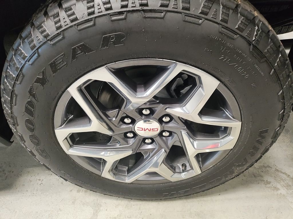 New 2026 GMC Sierra 1500 SLT w/ SLT Premium Plus Package AWD/4WD image 17