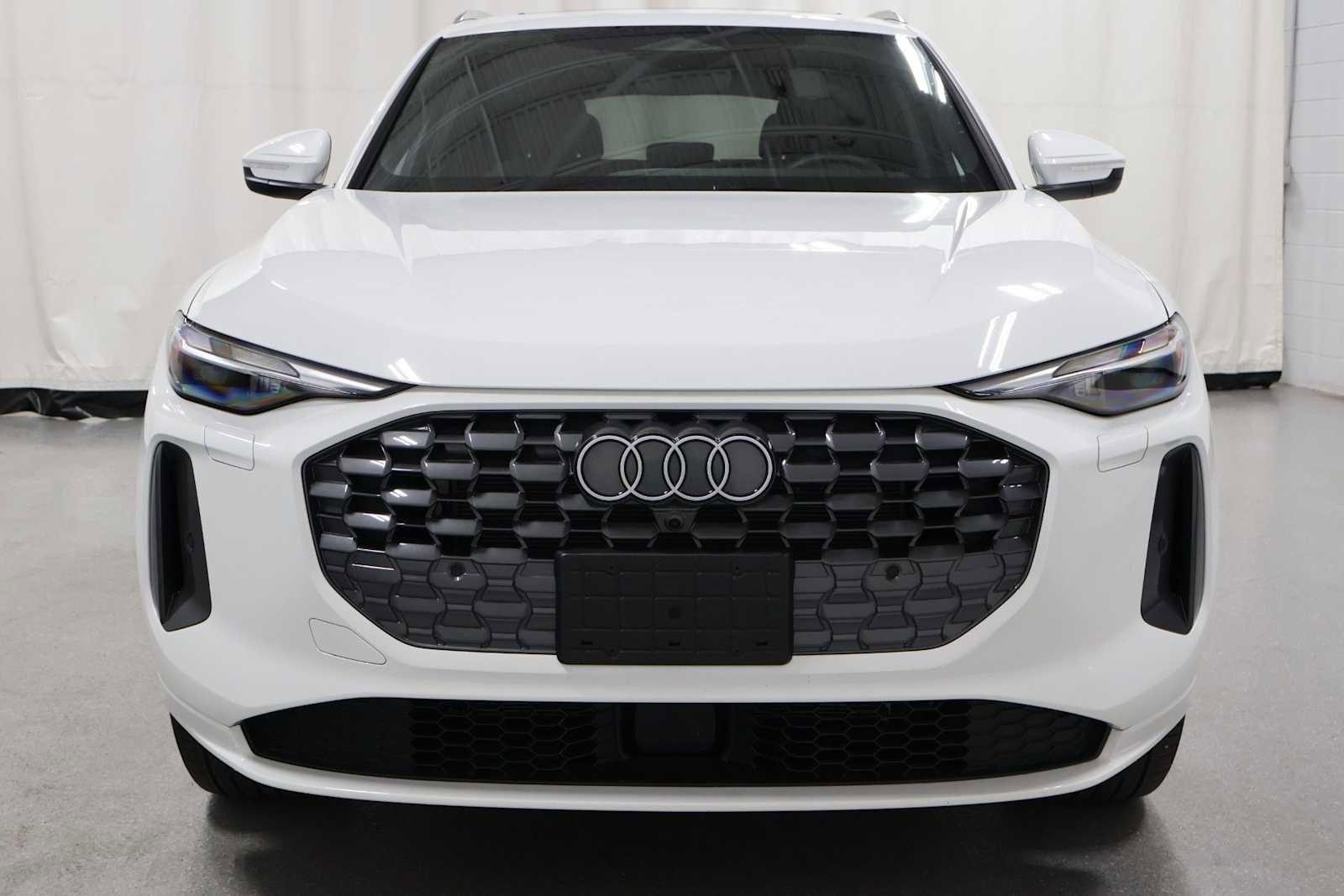 Certified 2025 Audi Q5 Premium w/ Convenience Package AWD/4WD image 14