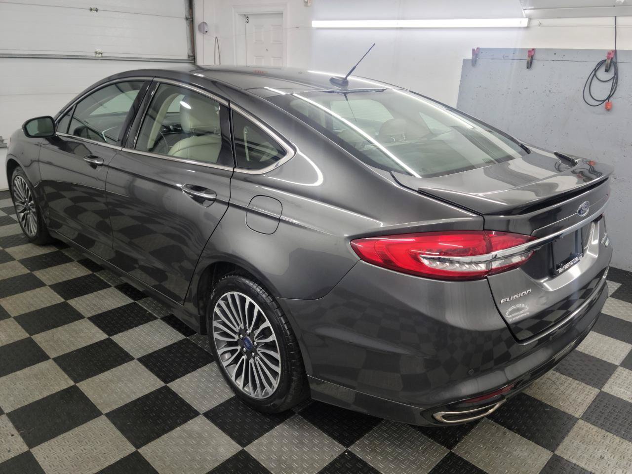 Used 2018 Ford Fusion Titanium AWD/4WD image 3