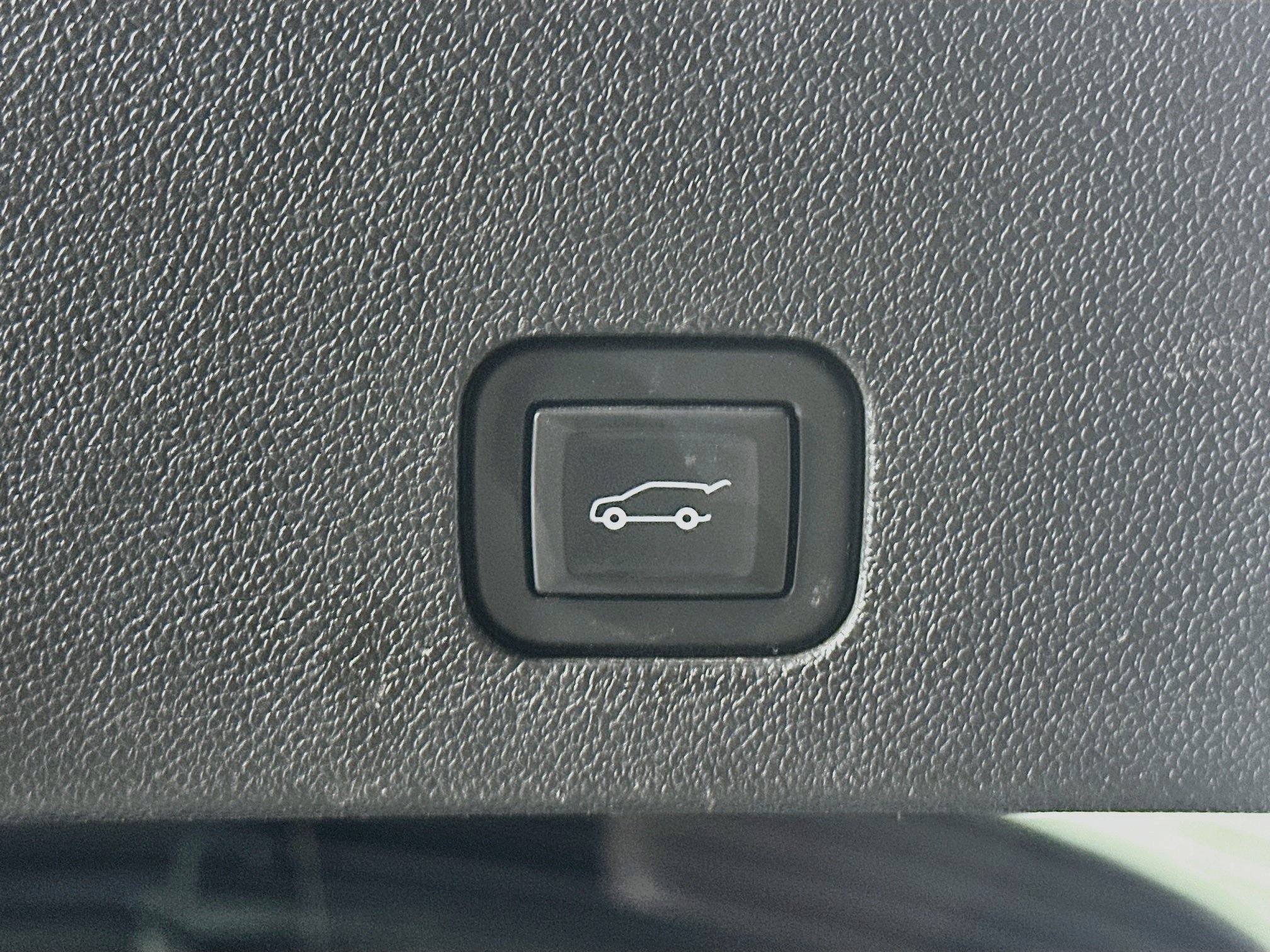 Used 2022 Cadillac XT6 Premium Luxury FWD image 32
