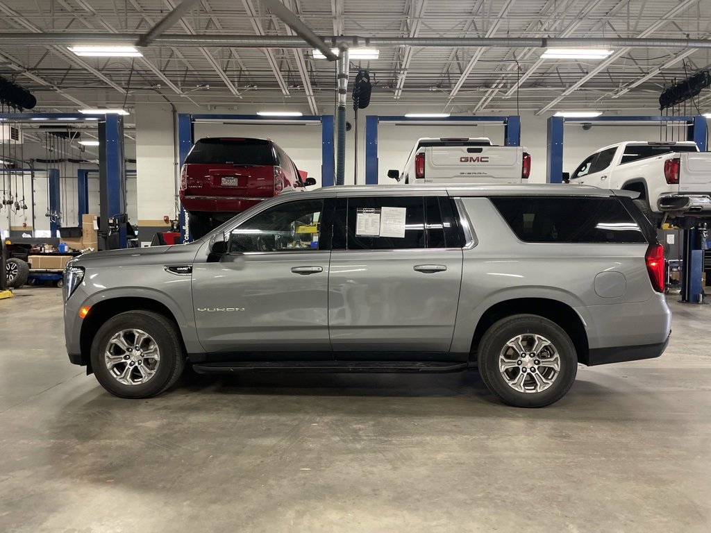 Used 2024 GMC Yukon XL SLE w/ Gmc Pro Safety Plus Package image 4
