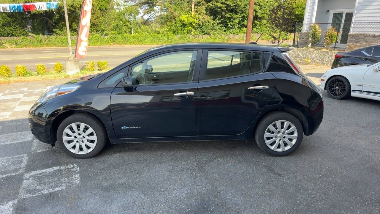 Used 2015 Nissan Leaf S w/ Charge Package FWD image 15
