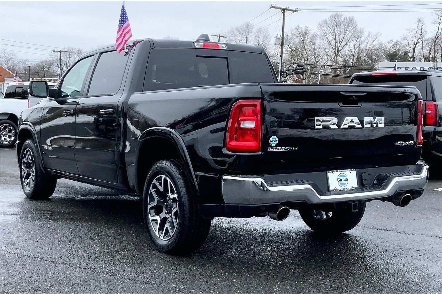 Used 2025 RAM 1500 Laramie AWD/4WD image 11