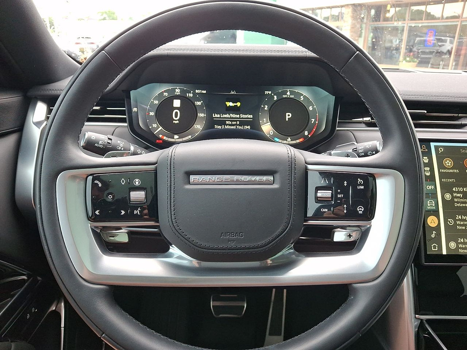 Certified 2025 Land Rover Range Rover SE AWD/4WD image 19