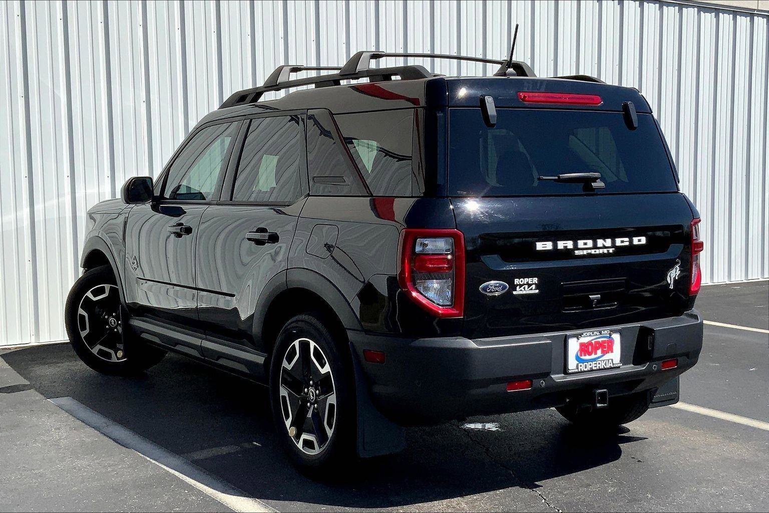 Used 2022 Ford Bronco Sport Outer Banks w/ Tech Package image 10