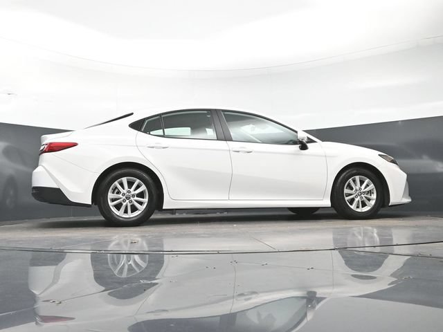 Used 2025 Toyota Camry LE FWD image 24