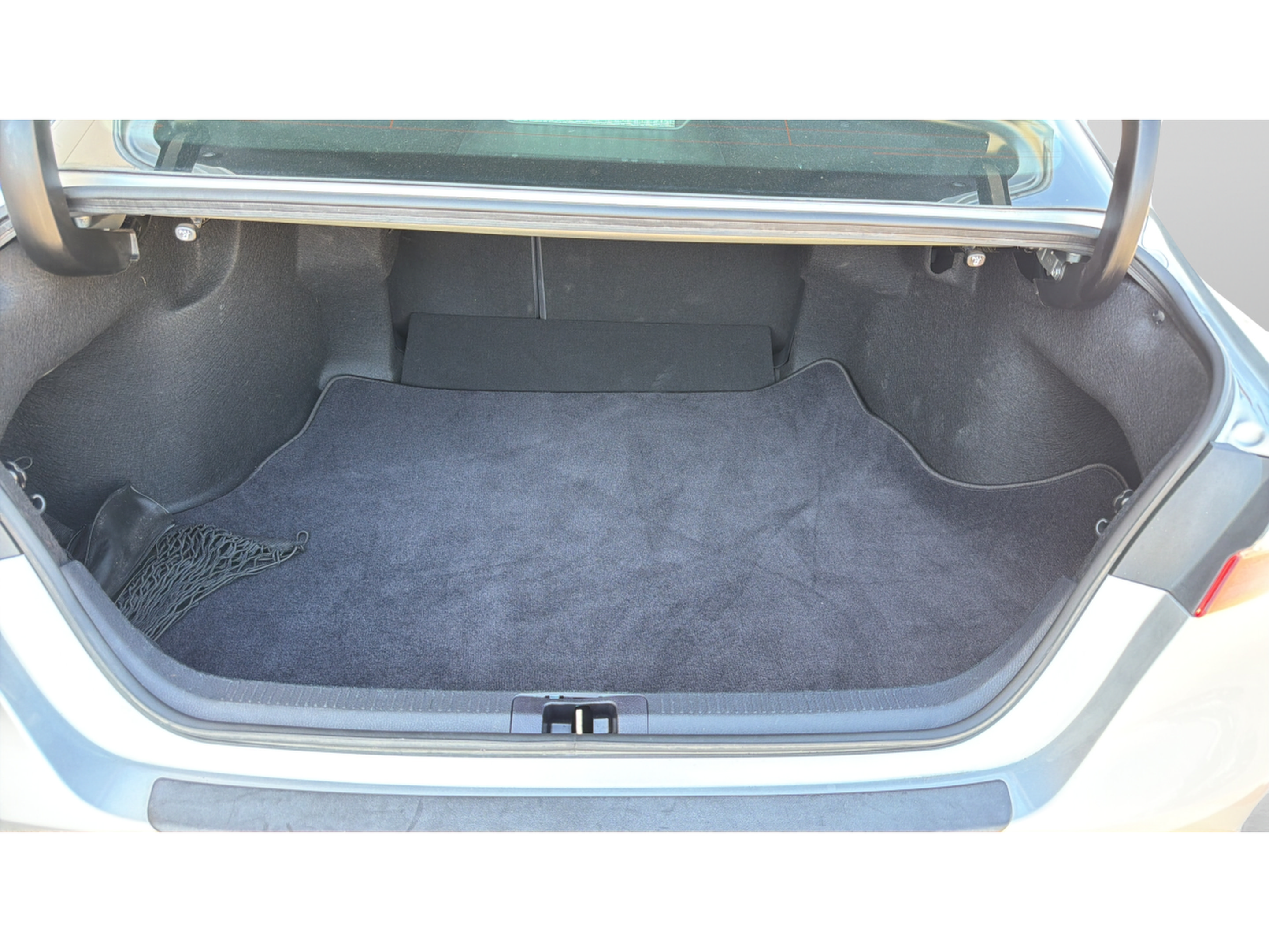 Used 2023 Toyota Camry XSE FWD image 28